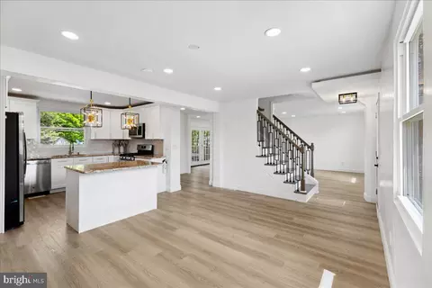 309 E Franklin Ave, Beverly, NJ 08010