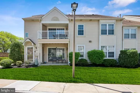 5502 B Adelaide Dr, Mount Laurel, NJ 08054