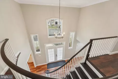 Entry Way - 207 Summit Rd, Mount Laurel, NJ 08054 photo 5 of 8