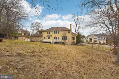 Exterior - 207 Summit Rd, Mount Laurel, NJ 08054 photo 7 of 11