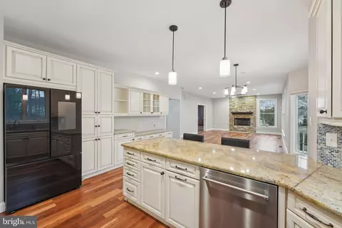 Kitchen - 207 Summit Rd, Mount Laurel, NJ 08054 photo 3 of 3