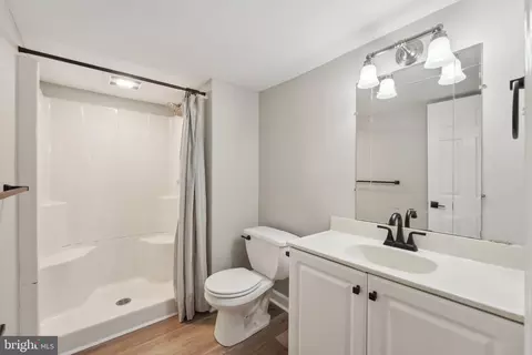 Bath - 207 Summit Rd, Mount Laurel, NJ 08054 photo 3 of 3