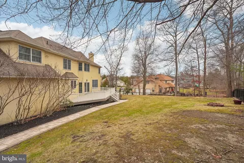 Exterior - 207 Summit Rd, Mount Laurel, NJ 08054 photo 9 of 11
