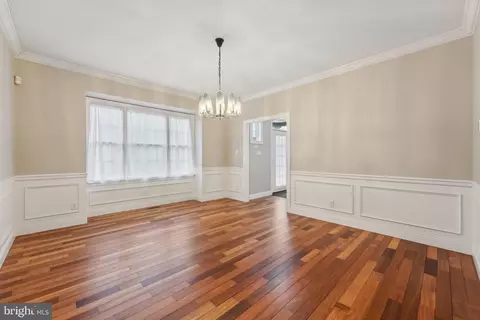 Entry Way - 207 Summit Rd, Mount Laurel, NJ 08054 photo 3 of 8