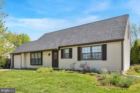 7 Glascow Rd, Westampton, NJ 08060