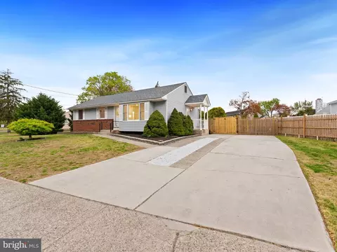 325 Juniata Ave, Delran, NJ 08075 photo 2