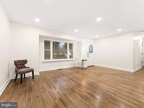 325 Juniata Ave, Delran, NJ 08075 photo 4