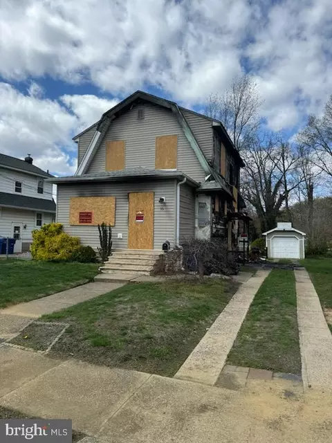 15 E Woodlawn Ave, Maple Shade, NJ 08052