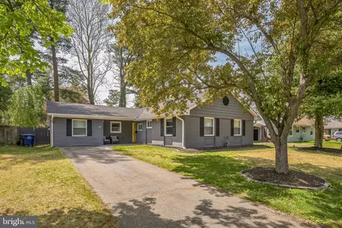 32 Meadowlark Ln, Willingboro, NJ 08046
