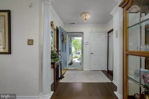 Entry Way - 512 Hydrangea Dr, Mount Laurel, NJ 08054 photo 1 of 1