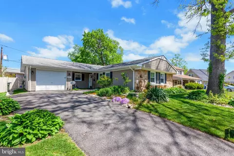 40 Harrington Cir, Willingboro, NJ 08046