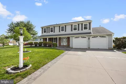 409 Sedgwick Ln, Marlton, NJ 08053