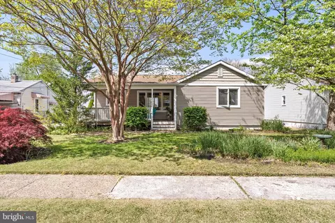 221 Orchard Ave, Burlington, NJ 08016