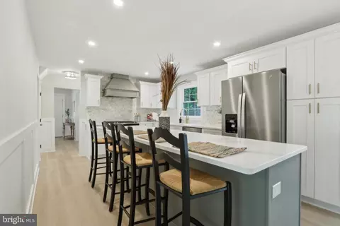 Entry Way - 43 Knox Blvd, Marlton, NJ 08053 photo 6 of 9