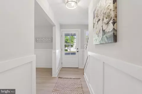 Entry Way - 43 Knox Blvd, Marlton, NJ 08053 photo 1 of 9