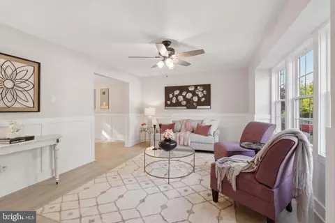 Living - 43 Knox Blvd, Marlton, NJ 08053 photo 2 of 3