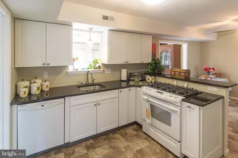 Kitchen - 65 Dover Rd, Westampton, NJ 08060 photo 1 of 2