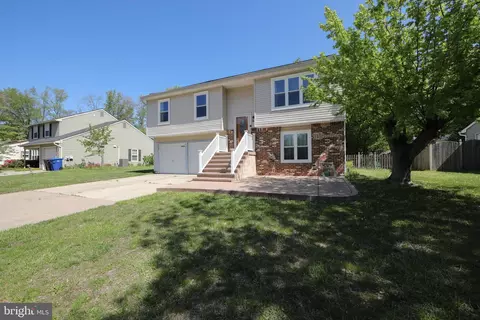 64 Tarnsfield Rd, Westampton, NJ 08060
