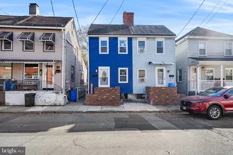 10 E Burlington St, Bordentown, NJ 08505