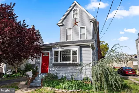 223 Delaware Ave, Riverside, NJ 08075