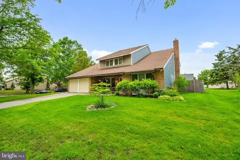 29 Concord Rd, Marlton, NJ 08053