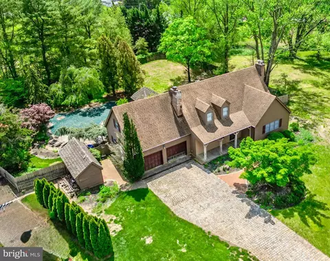 2044 Old York Rd, Burlington, NJ 08016