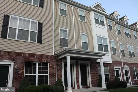 178 Creekside Way, Burlington, NJ 08016