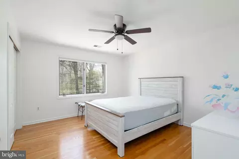 Bedroom - 5 Castle Rd, Shamong, NJ 08088 photo 6 of 7