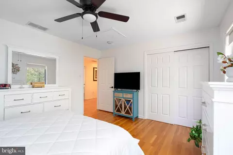 Bedroom - 5 Castle Rd, Shamong, NJ 08088 photo 5 of 7