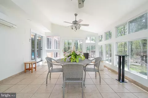 Exterior - 5 Castle Rd, Shamong, NJ 08088 photo 4 of 9