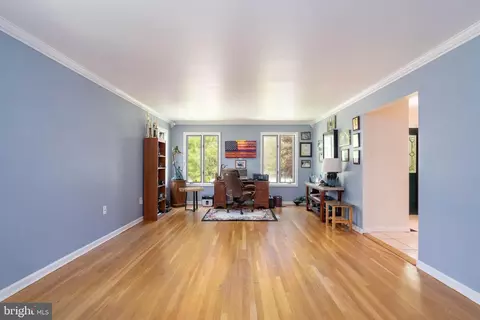 Living - 5 Castle Rd, Shamong, NJ 08088 photo 1 of 2