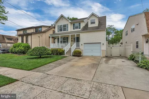 Exterior - 115 S Maple Ave, Maple Shade, NJ 08052 photo 4 of 7