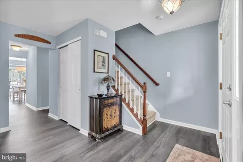 Entry Way - 115 S Maple Ave, Maple Shade, NJ 08052 photo 2 of 5