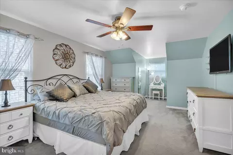 Bedroom - 115 S Maple Ave, Maple Shade, NJ 08052 photo 5 of 6