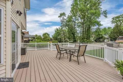 Exterior - 115 S Maple Ave, Maple Shade, NJ 08052 photo 6 of 7