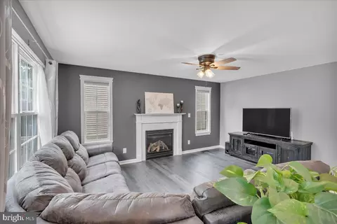 Living - 115 S Maple Ave, Maple Shade, NJ 08052 photo 1 of 3