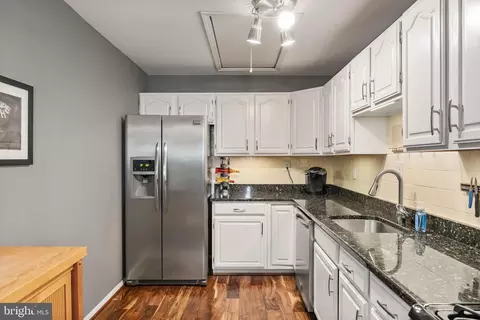 Kitchen - 4 Rose Ave, Maple Shade, NJ 08052 photo 2 of 2