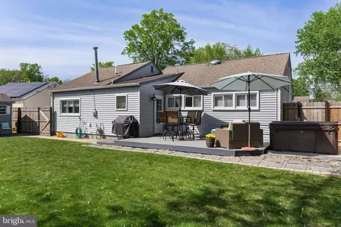Exterior - 4 Rose Ave, Maple Shade, NJ 08052 photo 6 of 11