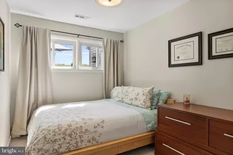 Bedroom - 4 Rose Ave, Maple Shade, NJ 08052 photo 4 of 4