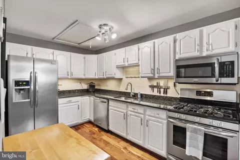 Kitchen - 4 Rose Ave, Maple Shade, NJ 08052 photo 1 of 2