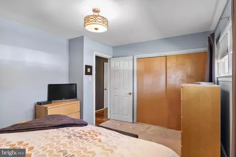Bedroom - 4 Rose Ave, Maple Shade, NJ 08052 photo 2 of 4