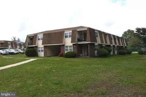 40 3 Florence Tollgate Pl, Florence, NJ 08518