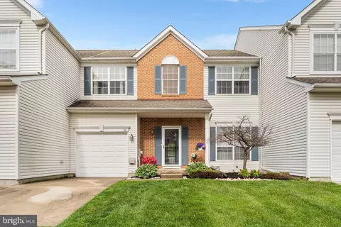 33 Windingbrook Rd, Bordentown, NJ 08505