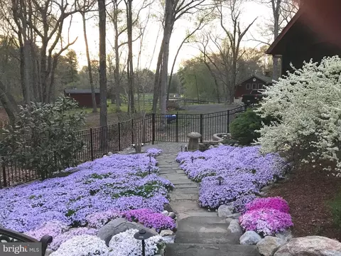 Exterior - 283 Forked Neck Rd, Shamong, NJ 08088 photo 17 of 29