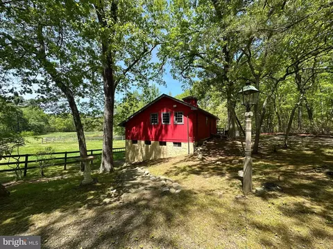 Exterior - 283 Forked Neck Rd, Shamong, NJ 08088 photo 11 of 29