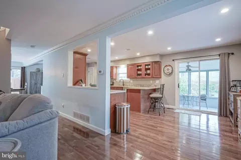 Entry Way - 25 Mill Rd, Shamong, NJ 08088 photo 3 of 9