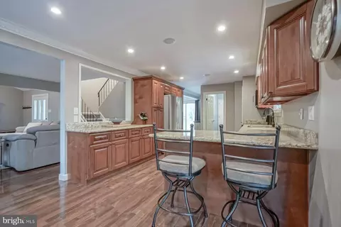 Entry Way - 25 Mill Rd, Shamong, NJ 08088 photo 5 of 9