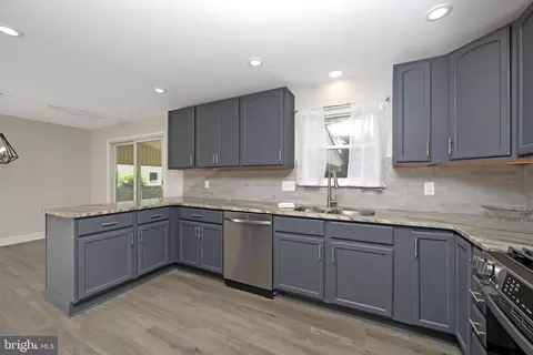 178 Forge Rd, Delran, NJ 08075 photo 5