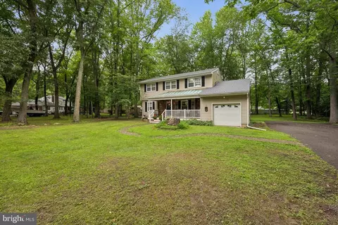 16 Dakota Trl, Medford, NJ 08055
