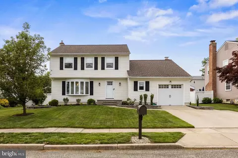 52 Yale Rd, Marlton, NJ 08053